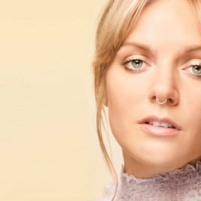 Tove-Lo_Blue-Lips