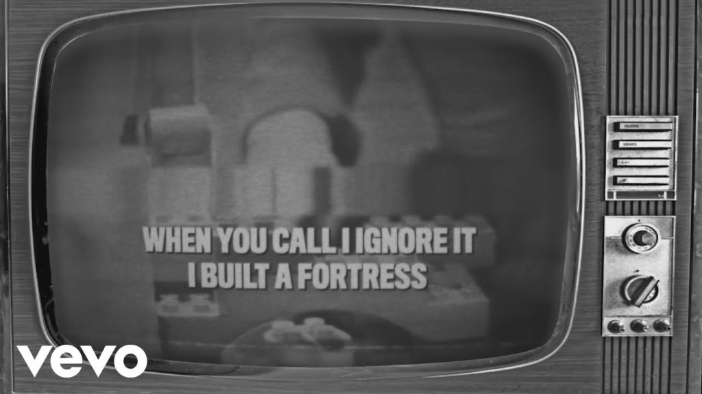 Lennon-Stella_Fortress