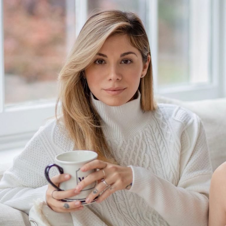 Christina-Perri-you-mean-the-whole-wide-world-to-me