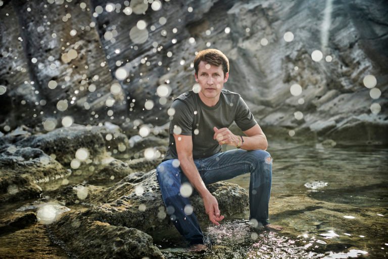 Single Review: “Cold” By James Blunt