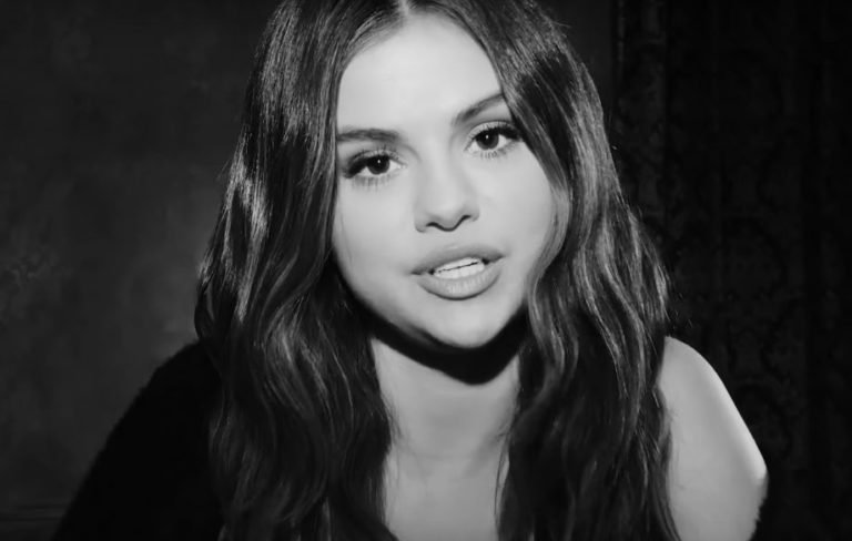 selena-gomez-lose-you-to-love-me-video@2000x1270-1-920x584