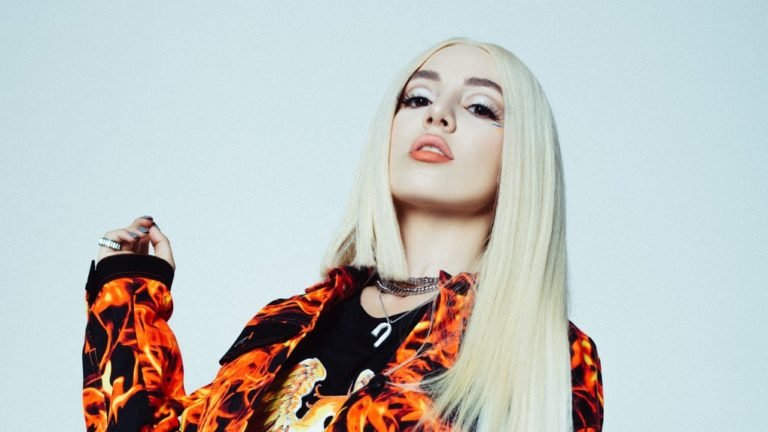 Ava Max