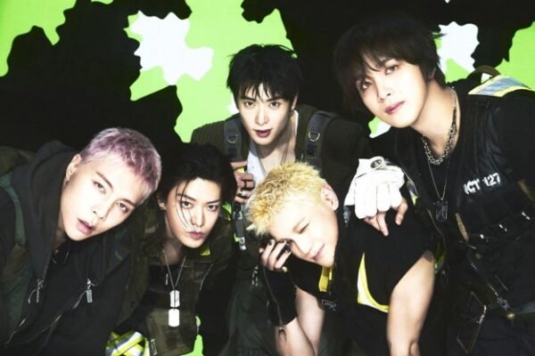Official teaser image for ‘Blingy,’ the seventh album by South Korean boy band NCT 127. From left to right: Johnny, Yuta, Jaehyun, Taeyong, and Haechan